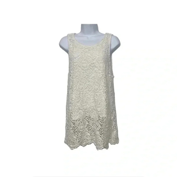 Lucky Brand Dresses & Skirts - Lucky Brand cream woven embroidery dress